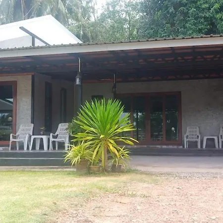 Kohjum Freedom Resort Koh Jum Exterior photo