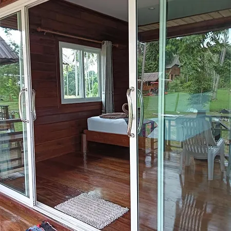 Kohjum Freedom Resort Koh Jum Exterior photo